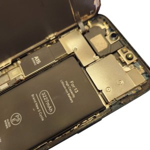 【iPhone13 バッテリー交換】イオン根室店2Fの店舗で皆様からのご相談をお待ちしております!!|根室市明治町