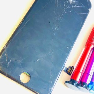 iPhoneSE2 アイフォンSE2 フロントパネル交換