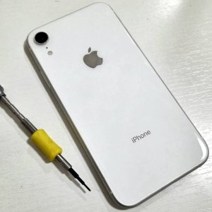 iPhoneXR アウトカメラ修理