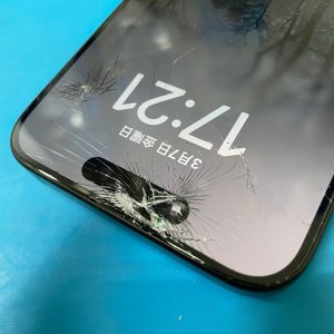 iPhone15ProMax 液晶交換| 取手市新町| 液晶交換も即日30分で修理致します!