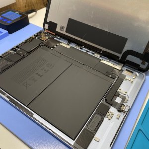 iPad7 Air4バッテリー交換| 龍ケ崎市佐沼町| iPadの修理もご予約で即日対応致します！