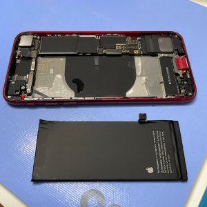 iPhone SE3バッテリー交換| 千葉県印西市高花| バッテリー交換も即日お渡しで修理対応しております‼︎