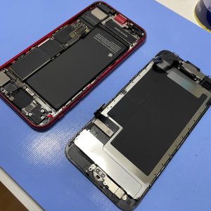 iPhoneSE3 液晶交換| 我孫子市天王台| 液晶交換も即日お渡しで修理対応しております‼︎