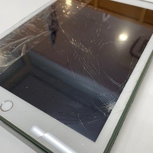 iPad Pro パネル交換| 取手市台宿| iPad修理もご予約にて即日対応致します！