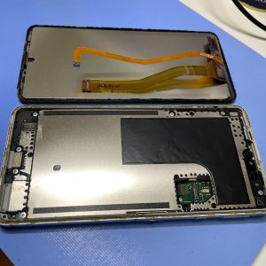 アンドロイド携帯 AQUOSパネル交換修理| 守谷市松並青葉| Androidもご予約で即日対応!