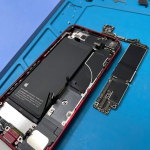 充電出来なくなった！iPhoneSE3充電口交換| 取手市井野団地| ドック交換も即日対応！