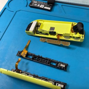 Nintendo Switch ジョイコンスライドレール交換修理| つくばみらい市谷井田| 任天堂Switchの修理も即日対応しております!