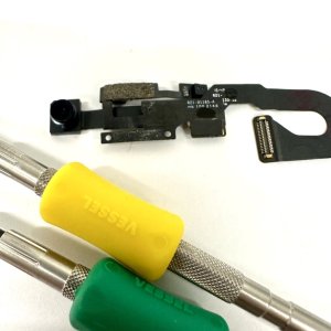 iPhoneSE2 アウトカメラ交換修理