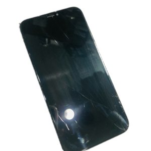 iPhoneXR　フロントパネル交換（画面割れ）