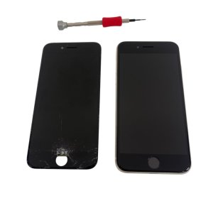 iPhoneSE3　液晶交換修理