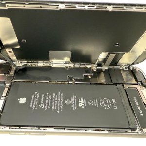 iPhoneSE2　バッテリー交換