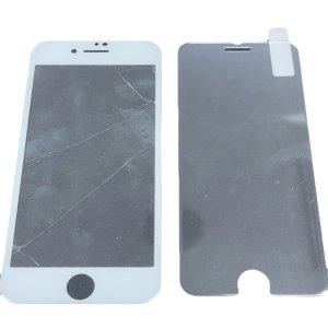 iPhone8 強化ガラスフィルム 画面割れ