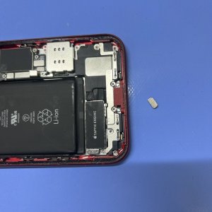 【iPhone 11 ライトニング修理】充電口に詰まった異物を除去修理！｜伊勢崎市韮塚町