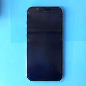 【iPhone13Pro 液晶交換】画面の色合いがおかしい…液晶交換で正常表示に!!|前橋市箱田町