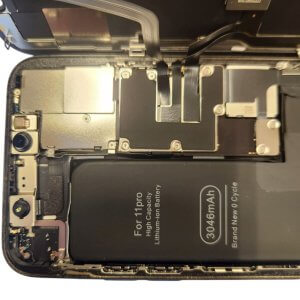 iPhone11Pro バッテリー交換】11Proのバッテリー交換も即日お渡ししております。|浜中町浜中桜西