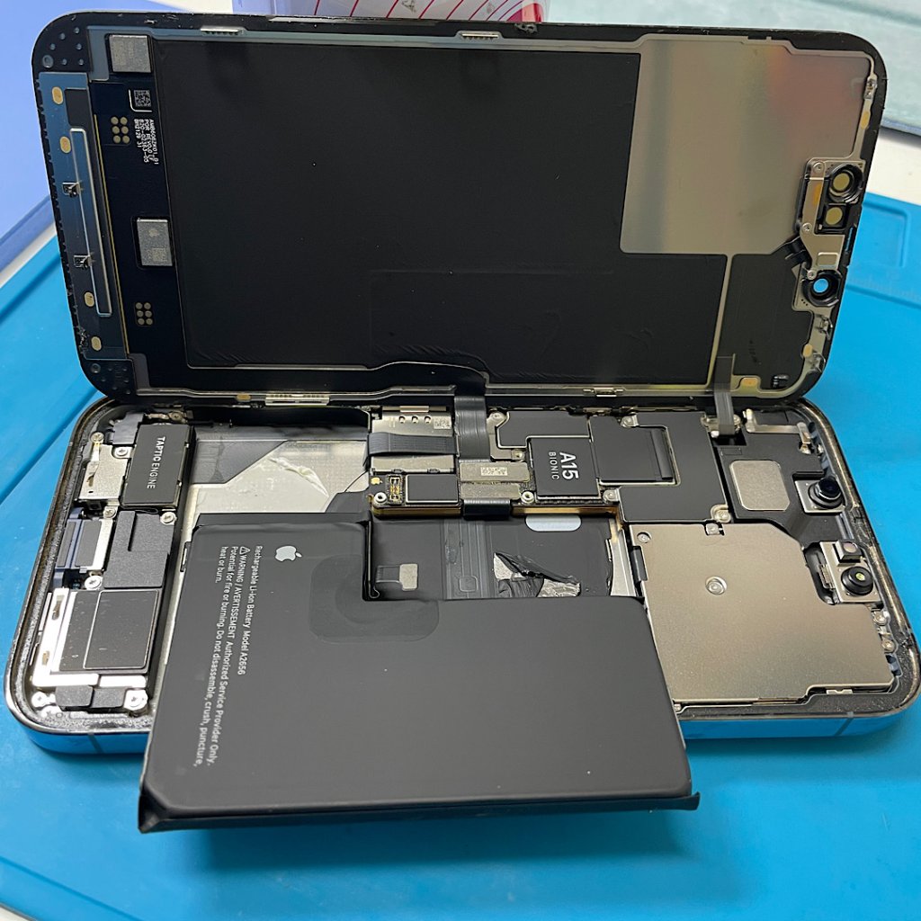 iPhone13Pro バッテリー交換| 印西市木刈| バッテリー交換も即日お渡しで修理対応しております‼︎