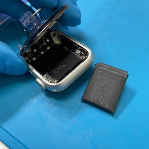 Apple Watch  バッテリー交換 | 北相馬郡利根町中谷| Apple Watchの修理もご予約で即日対応!