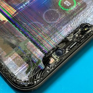 iPhone11 インカメラ交換修理| つくばみらい市絹の台| カメラ不良もご予約で即日対応致します!