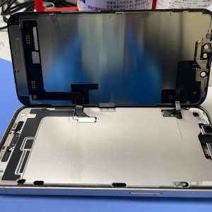 iPhone14ブラックアウト液晶交換|龍ケ崎市中根町| iPhone16修理も即日お渡しの修理対応！