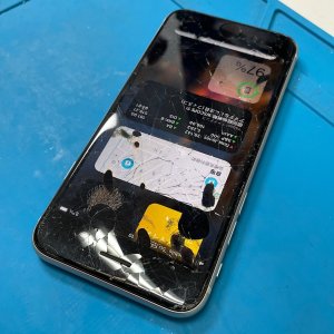 iPhone SE3 落下破損  液晶交換| 守谷市中央| 液晶交換も即日お渡しで修理対応しております‼︎