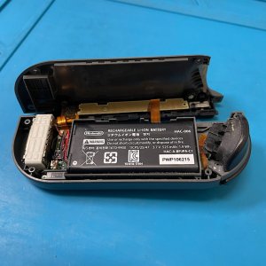 Nintendo Switch ジョイコンアナログスティック交換修理| つくばみらい市成瀬| ご予約にて即日対応!