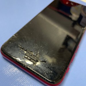 iPhoneSE2 インカメラ交換| 我孫子市下ケ戸| インカメラ交換も即日お渡しの修理対応しております‼︎