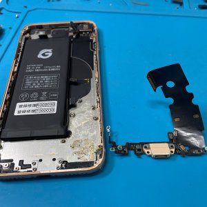iPhone8 音声不通 マイク交換修理| 我孫子市青山台| マイク修理も即日お渡しで修理対応しております‼︎