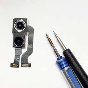 iPhone11 アウトカメラ修理