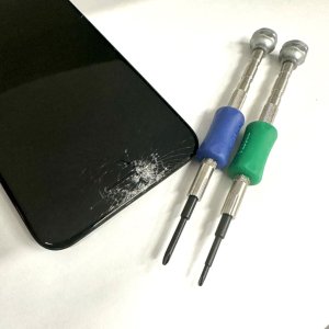 iPhoneSE2 パネル交換修理