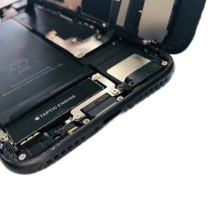iPhoneSE2 ライトニング交換(充電不可)