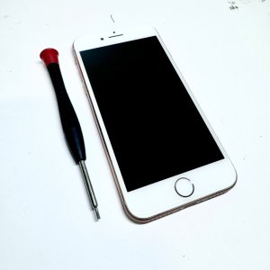 iPhone8 バッテリー交換
