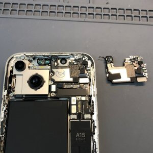 iPhone 14 ◎イヤースピーカー交換 ●入間市小谷田からお越しのお客様