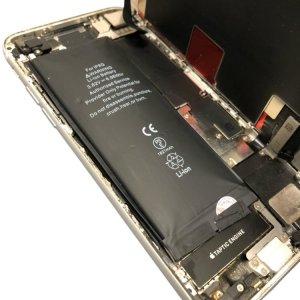 iPhone8 バッテリー交換