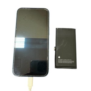iPhone13　バッテリー交換