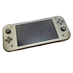 Nintendo Switch Liteの基盤修理