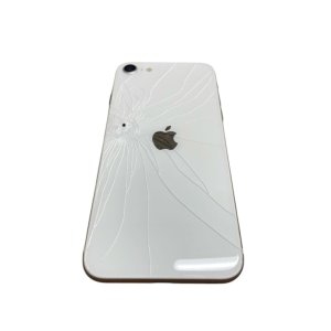 【落としたら割れてしまった】iPhoneSE2 背面割れ修理