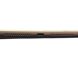 iPad8 コネクタ交換修理