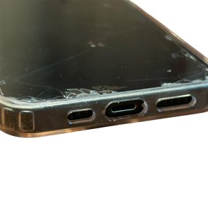 iPhone13 コネクタ修理