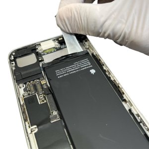 iPhoneSE3 【アイフォンSE3】 バッテリー交換