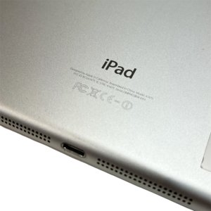 iPad Air5【アイパッドエアー5】ライトニング修理
