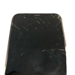 iPhone 11 ◎フロントパネル交換 ¥7,980-  ●飯能市南川からお越しのお客様