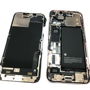 iPhone 13mini ◎バッテリー交換 ¥7,980-  ●埼玉県入間市野田からお越しのお客様