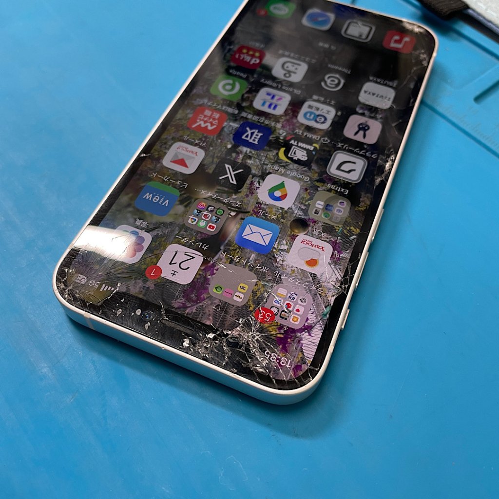 iPhone15 自転車落下破損 パネル交換| つくばみらい市絹の台| ガラス交換も即日対応しております!