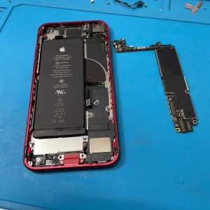 iPhoneSE2 洗濯機落下 水没修理| 印西市木刈| 水没修理も即日対応致します!