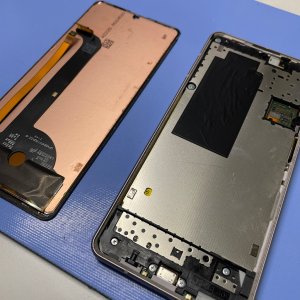 Android携帯 AQUOS液晶交換| 取手市駒場| アンドロイドの液晶交換も予約対応しており!