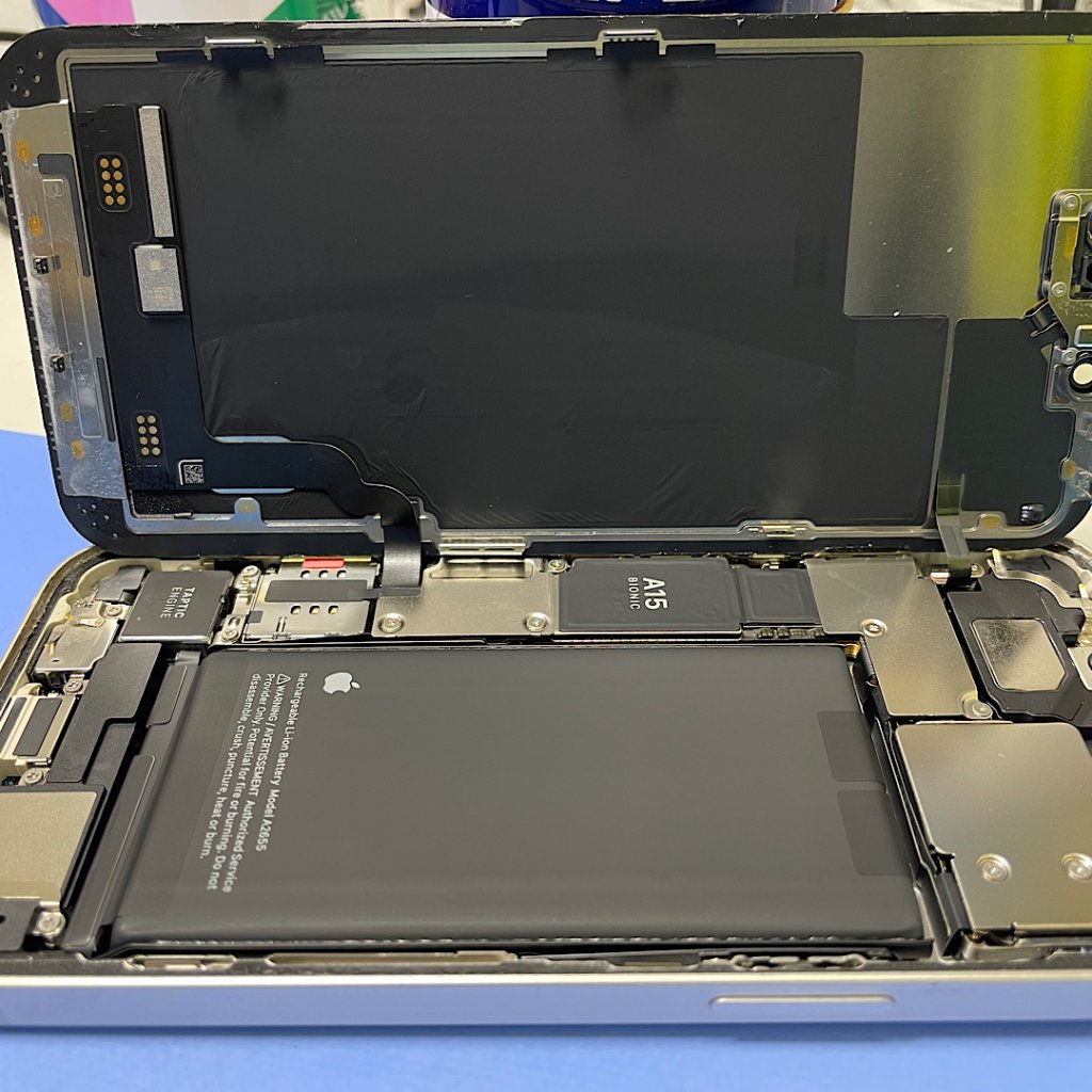 iPhone14 トイレ落下 水没修理|取手市桑原| 水没修理も即日飛び込み修理対応!