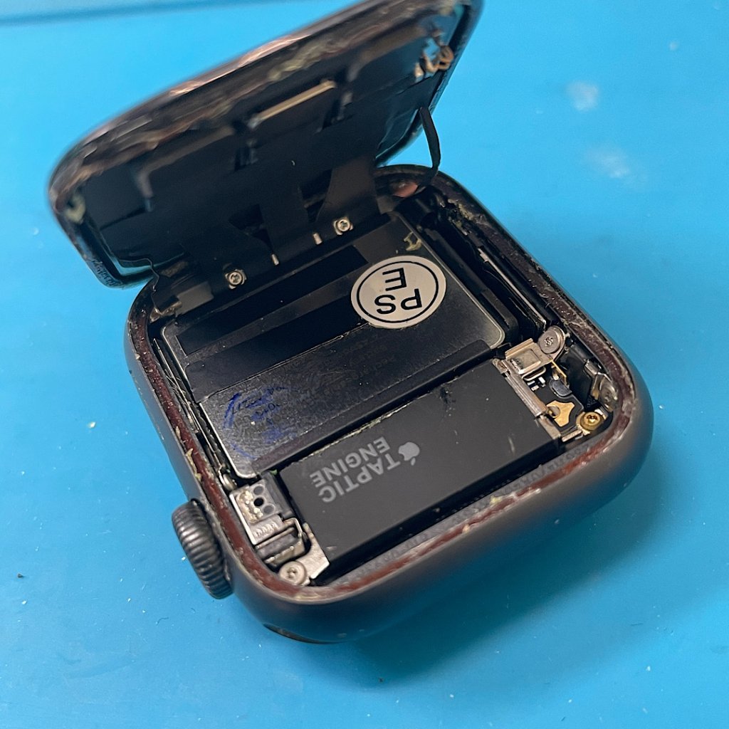 Apple watch アップルウォッチ 画面浮き バッテリー交換| 我孫子市湖北台| ご予約にて即日対応致します!