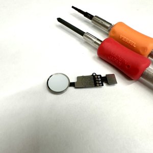 iPhoneSE2 ホームボタン交換修理