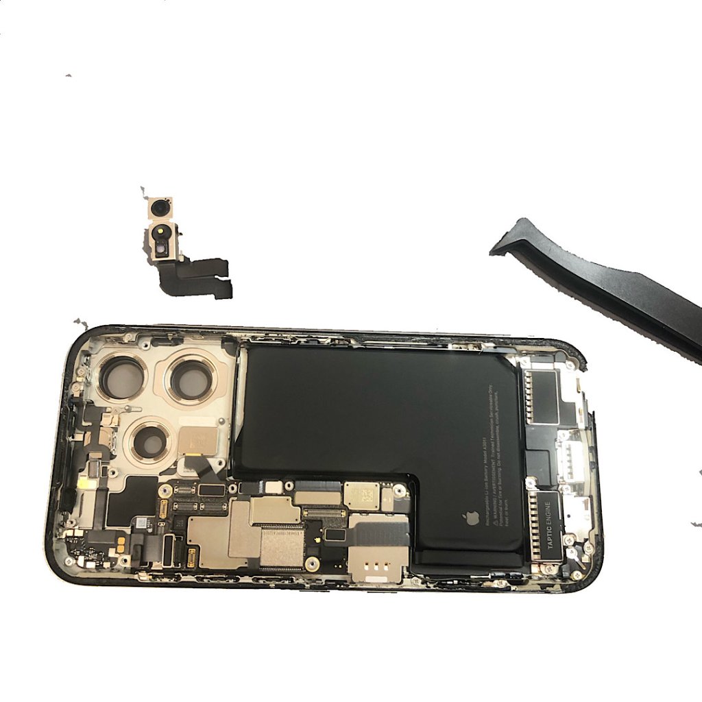 iPhone 15Pro ◎インカメラ交換 ¥17,980- ●埼玉県狭山市鵜の木からお越しのお客様