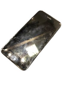 iPhoneSE2 パネル交換